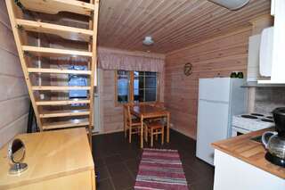 Комплексы для отдыха с коттеджами/бунгало ArcticPolar Holiday Village Кильписъярви Апартаменты с сауной (для 2 взрослых)-5